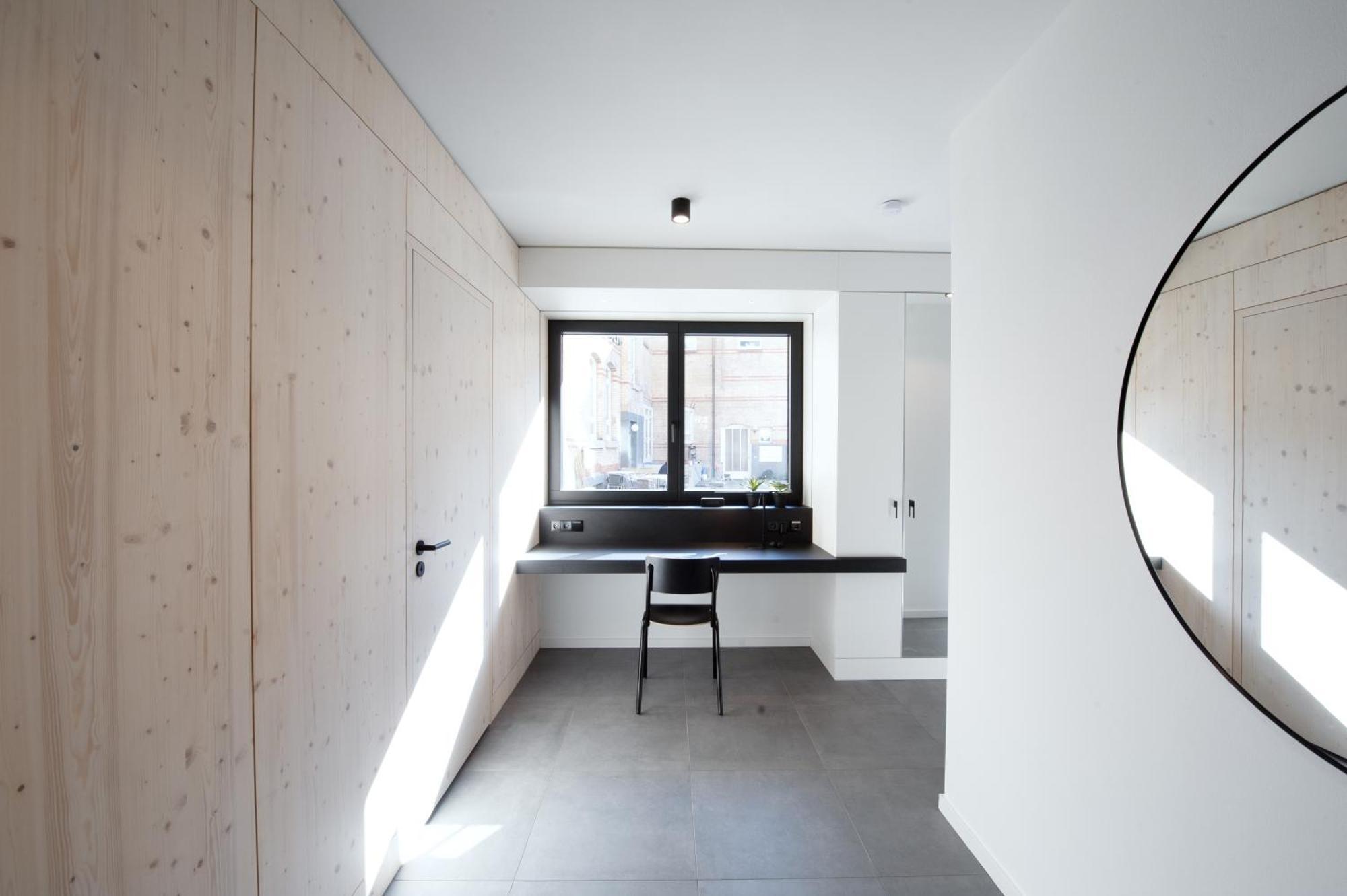 Mono Design *