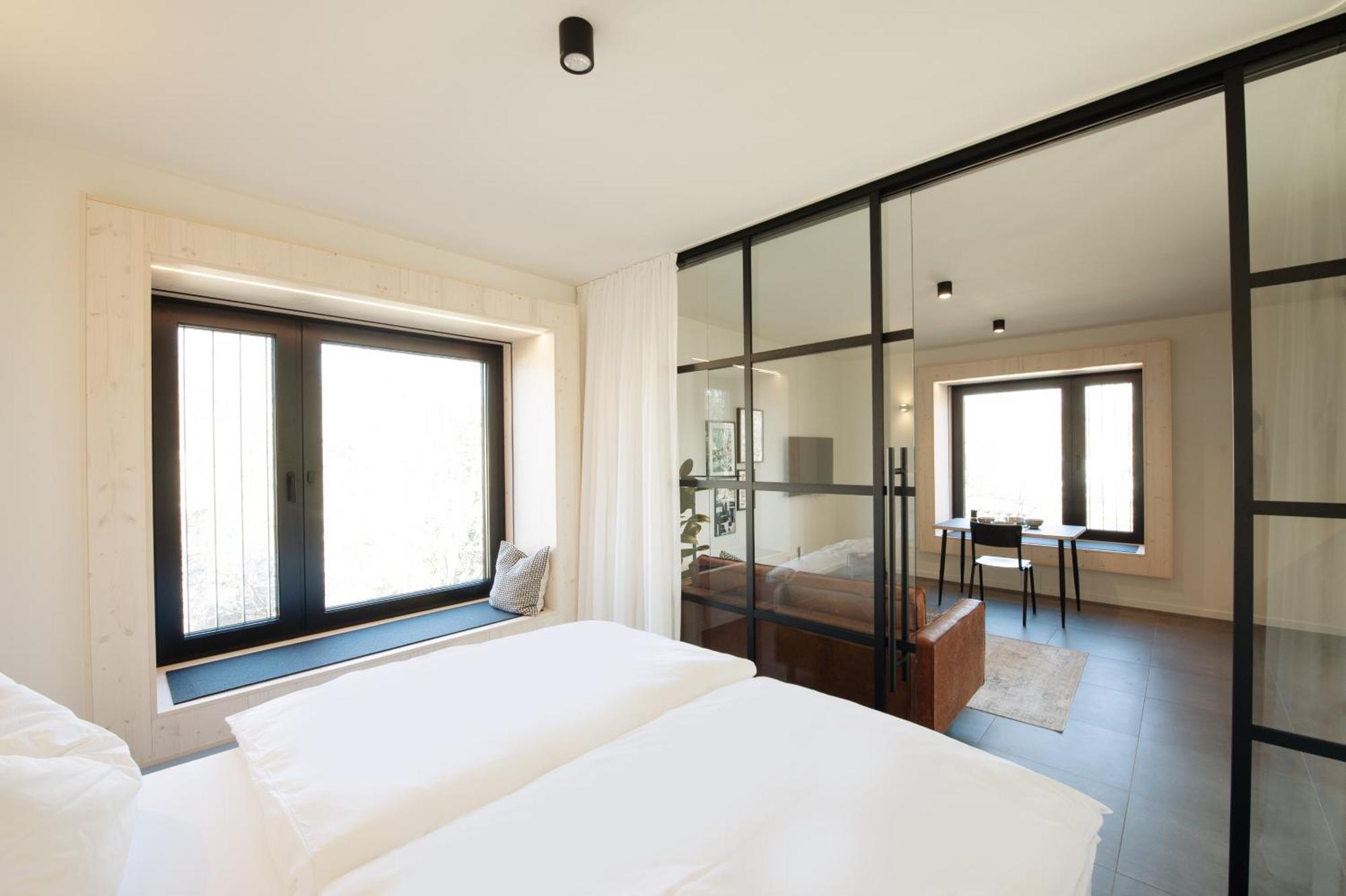 Apartment Mono Design
