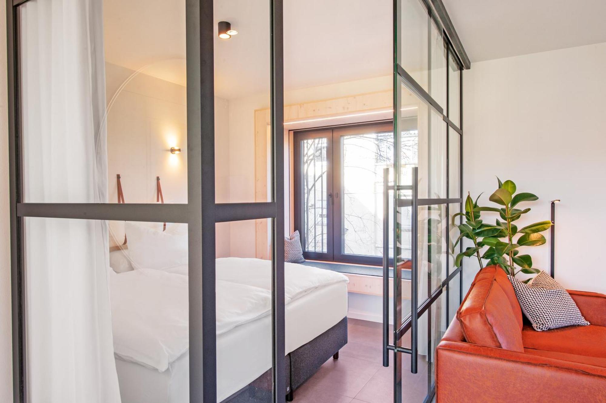Apartment Mono Design Stuttgart
